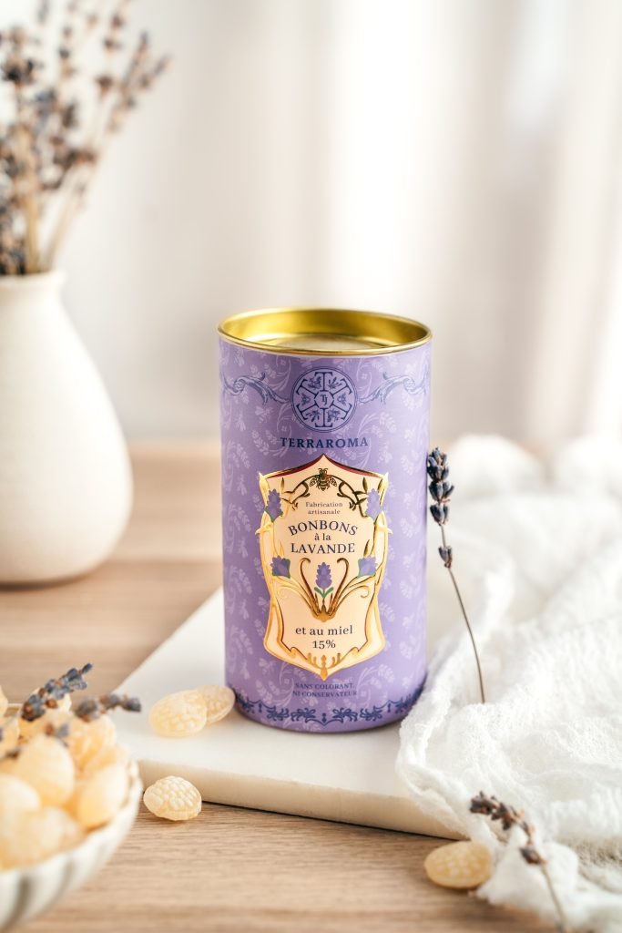 mise en scène culinaire photographie de produits terraroma les pralines de pauline autour d'un thé foodstylism tea
