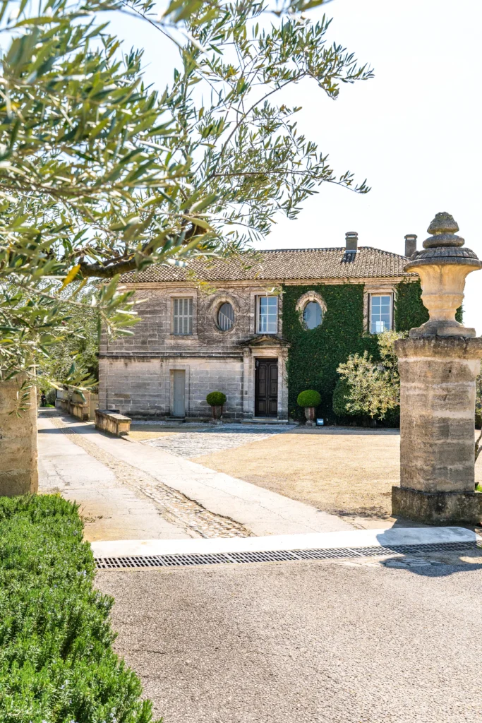 reportage photo - château-puech-haut-bouteille-vin-blanc-rouge-rosé-alexandra-hanger-photographie
