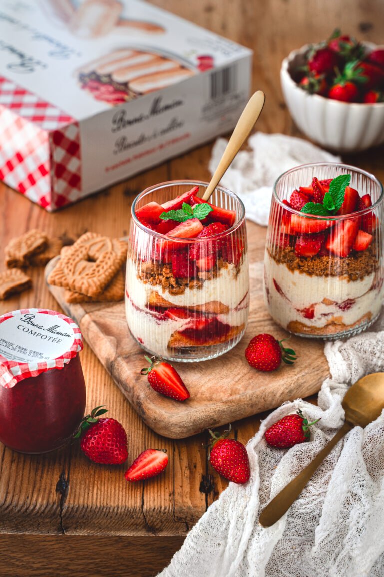 Tiramisu - Fraises spéculos - création de recette et mise en scène - bonne maman - alexandra hanger photographie